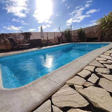 Independiente La Gata Pequena * Tefía